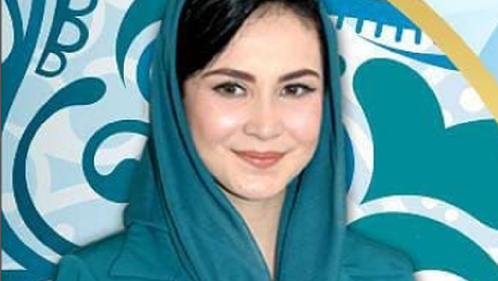 Viral Dinarasikan Ogah Diajak Bersalaman, Arumi Bachsin Buka Suara