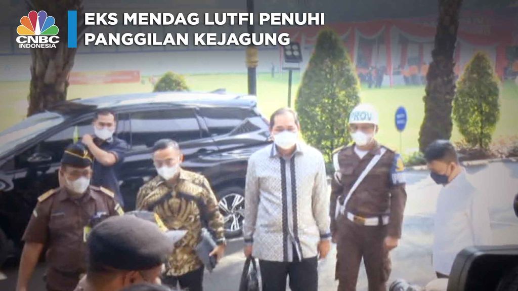 Eks Mendag Lutfi Penuhi Panggilan Kejagung
