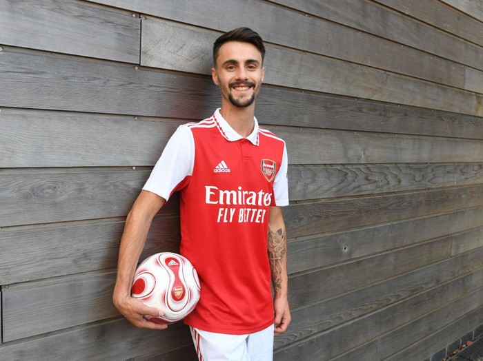 ST ALBANS, ENGLAND - JUNE 21: Arsenal Unveil new signing Fabio Vieira at London Colney on June 21, 2022 in St Albans, England. (Photo by Stuart MacFarlane/Arsenal FC via Getty Images)