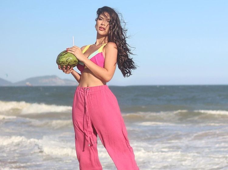 Miss Brasil Gleycy Correia, Pacar Kiper Arema FC Meninggal usai Serangan Jantung