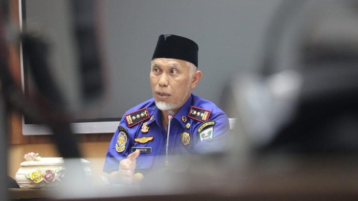 Gubernur Sumbar Mahyeldi.