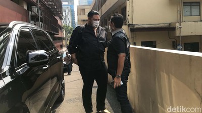 Ivan Gunawan Serba Hitam Kembali ke Bareskrim Terkait DNA Pro