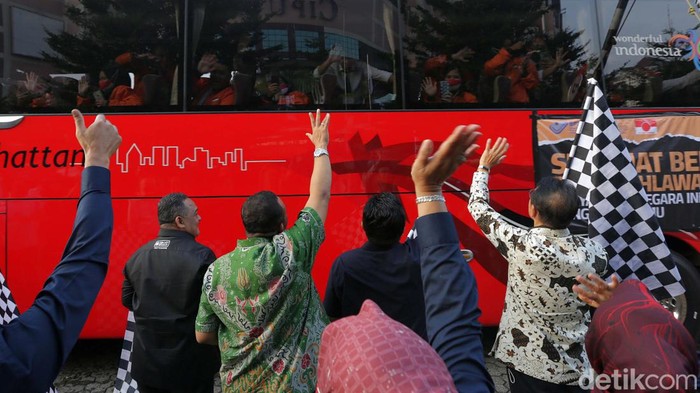Sebanyak 287 pekerja migran Indonesia diberangkatkan ke Jepang. Pemberangkatan ini perdana setelah 1 tahun Jepang menutup diri untuk pekerja migran.