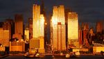 Kala New York Menjelma Bak Kota Emas