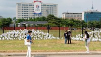 SEOUL, SOUTH KOREA - 2022/06/16: A security dog robot patrols in front of the new presidential office in Seoul. The presidential office will be called the 