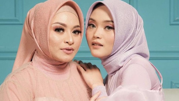 10 Potret Kedekatan Putri Delina dan Nathalie Holscher, Dikabarkan Cekcok