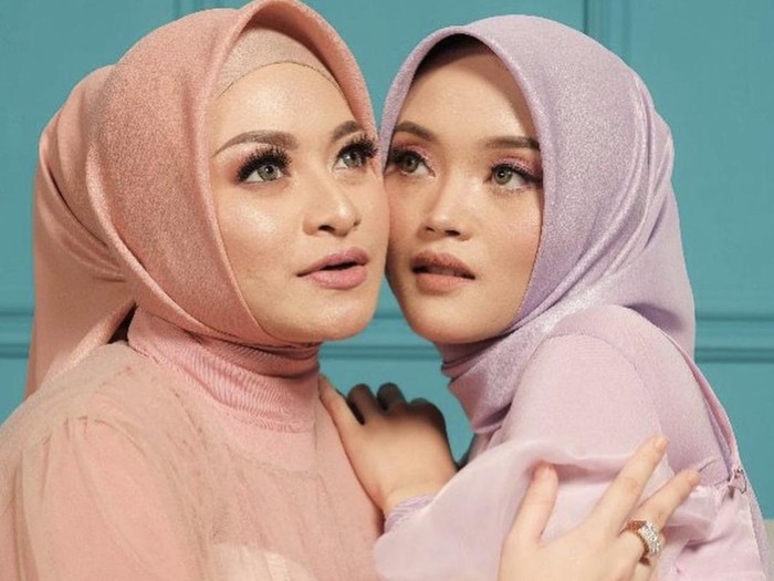 Kedekatan Putri Delina dan Nathalie Holscher