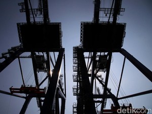 Kedatangan Banyak Kapal Raksasa, JICT Modernisasi Peralatan Bongkar Muat