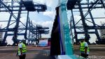 Foto-foto Crane Baru JICT di Terminal Peti Kemas Tanjung Priok