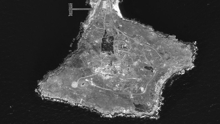 Sejak awal invasi Rusia ke Ukraina, Pulau Ular menjadi lokasi penting yang terus disebut-sebut. Pulau itu diincar Rusia. Begini kondisi pulau tersebut.