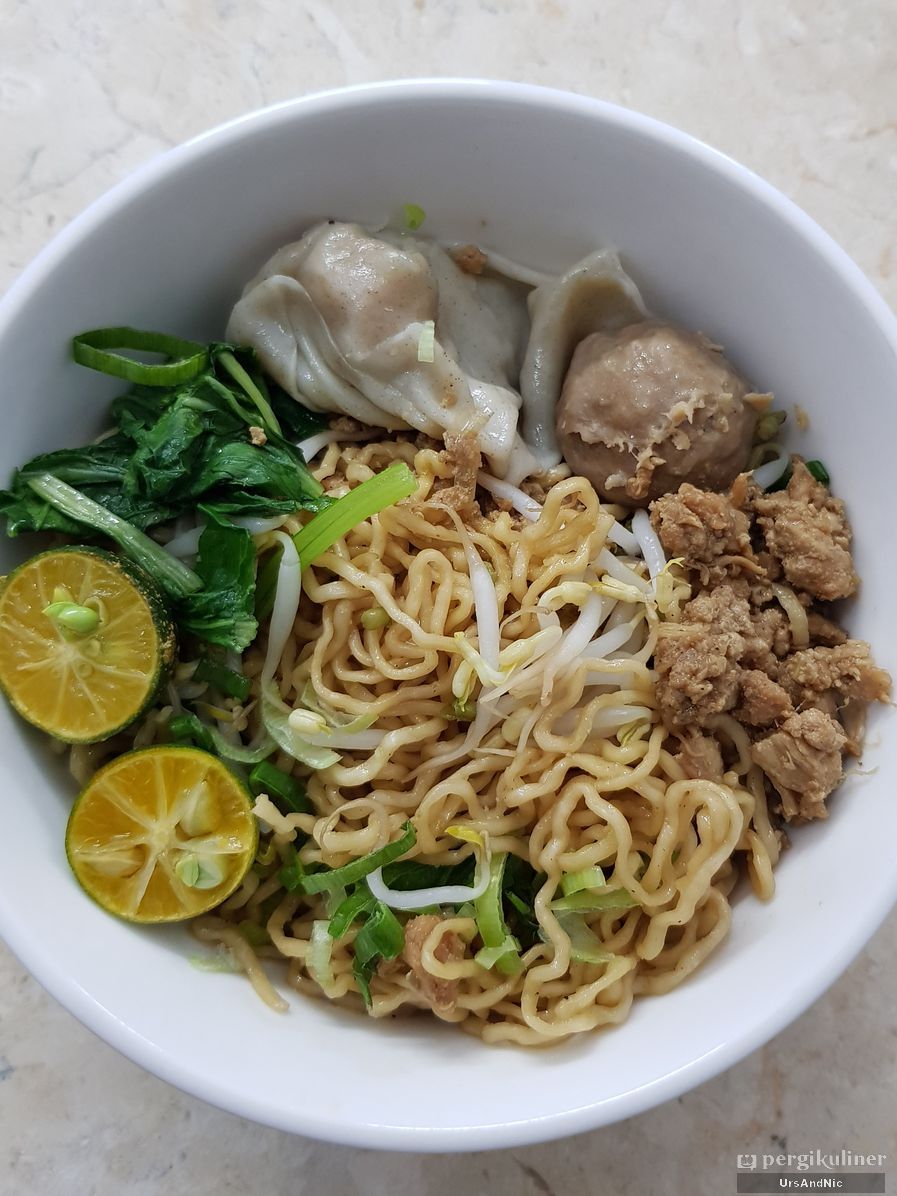 Mie ayam 20 ribuan yang enak