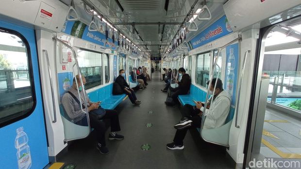 Naik MRT Jakarta di Ulang Tahun DKI Jakarta Cuma Bayar Rp 1