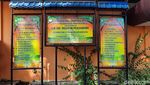 Momen Vendor Ambil Meja-Kursi Sekolah Gegara Disdik Riau Belum Bayar