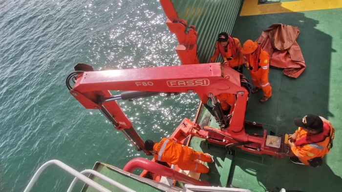 Operasi pencarian 7 PMI hilang di perairan Batam