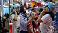 Tahun ini, PRJ juga menawarkan kembali berbagai diskon dari brand-brand yang hadir. Pilihannya sangat beragam. Mulai dari brand skincare dan kosmetik, brand elektronik, bahkan hingga otomotif.