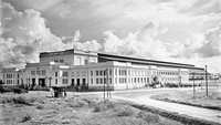 Suasana Stasiun Tanjung Priok, Jakarta, pada tahun 1930-1940. Dok. Collectie Tropenmuseum