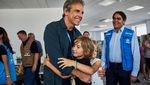 Sambutan Hangat Presiden Zelensky Saat Bertemu Ben Stiller di Ukraina