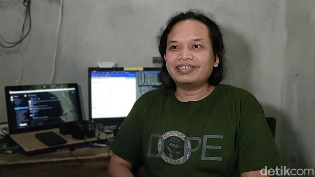 Pria Yogya Dikira Pengangguran, Eh Ternyata Jagain Server Punya Singapura