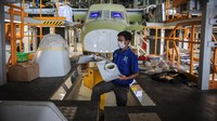 PT Dirgantara Indonesia saat ini menyelesaikan satu unit pesawat NC 212i yang dipesan oleh Thailand untuk keperluan sektor pertanian.