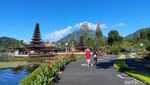 Magis Pagi di Pura Ulun Danu Beratan