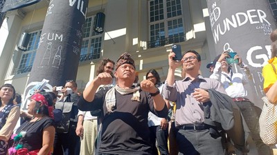 Potret Serunya Penampilan Rampak Genteng Majalengka di Jerman