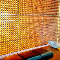 Di sebuah lahan seluas 373 meter persegi ini, hampir seluruh bangunannya menggunakan aplikasi botol kaca.Baik di bagian luar ruangan maupun di bagian dalamnya. Botol-botol ditata rapi dengan mayoritas bagian belakang botol menghadap ke luar. Sebanyak 30 ribu botol habis dipakai untuk bangun rumah ini. (Foto: Instagram/@fatyanosa)