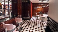 Interior Kapicciiiinoo dibuat seolah pengunjung sedang berada di kafe Italia. Sentuhan retro membuat tampilannya unik. Foto: Instagram nouranayoubii