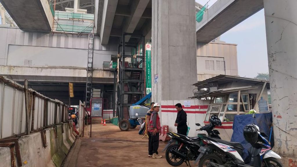 Mengintip Proyek Stasiun LRT Cawang, Sudah Mau Kelar?