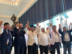 Canda Surya Paloh soal Capres: Kantong Sekjen PKS Ada Isinya Nggak