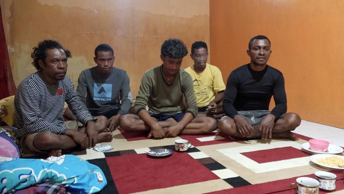 11 Nelayan di perairan Majene dievakuasi setelah kapalnya karam (Dok. Istimewa).