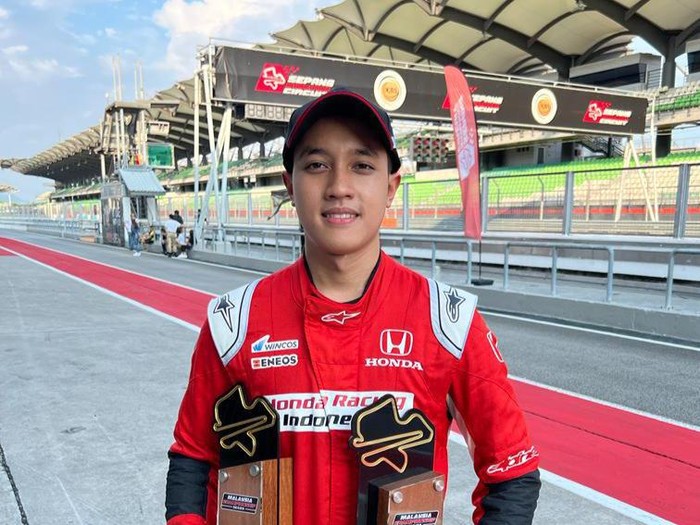 Pebala Honda Racing Indonesia Avila Bahar menjuarai kelas Super Production 1600cc (SP2) di Kejuaraan Malaysia Championship Series (MCS) akhir pekan kemarin.