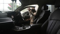 Sebagai showroom mobil bekas premium, maka BMW Premium Selection menyediakan beberapa layanan untuk memudahkan calon pembeli dan juga aftersales. Jadi, konsumen bisa membeli kendaraan impian dengan harga lebih terjangkau. 