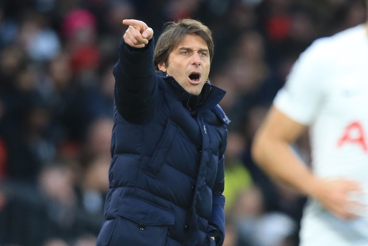 Tottenham Kegemukan, Conte Persilakan 8 Pemainnya Pergi (Foto: AFP via Getty Images/LINDSEY PARNABY)
