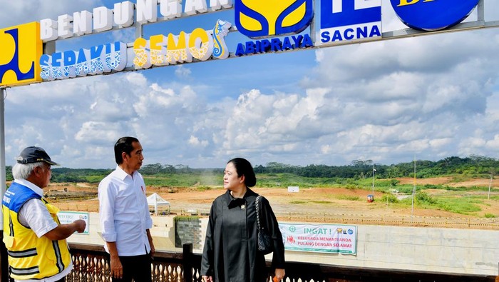 Pembangunan Bendungan Sepaku Semoi di Ibu Kota Nusantara terus berlangsung. Bendungan itu akan jadi salah satu penyuplai air bersih serta penangkal banjir.