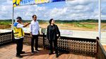 Jokowi Tinjau Pembangunan Bendungan Penangkal Banjir di IKN
