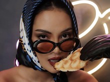 Erika Carlina Hamil 9 Bulan, DJ Panda Dicancel dari Line Up Erika Carlina Hamil 9 Bulan, DJ Panda Dicancel dari Line Up
