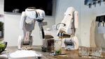 Gokil, Robot Ini Jago Bikin Koktail