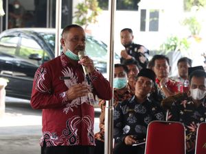 Kades Wonogiri Minta Dana Purnatugas-Kendaraan Dinas Baru