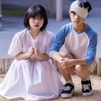 Namun saat berdiri berdampingan dengan lawan mainnya, netizen Korea tetaap mengira Kim Yoon Hee lebih muda. Foto: dok. Instagram @unis_xx