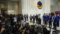 AHY mengaku dirinya bersama Surya Paloh mendiskusikan banyak hal pada pertemuan itu.