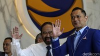 AHY juga mengatakan tidak ingin terburu-buru untuk menjalin koalisi dengan NasDem.