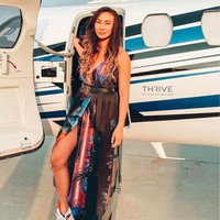 Lucy Guo pun kerap memamerkan gayanya ketika bepergian dengan pesawat pribadi.Foto: Instagram @nomadictechie