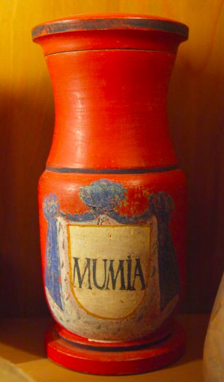 Makan Mumi