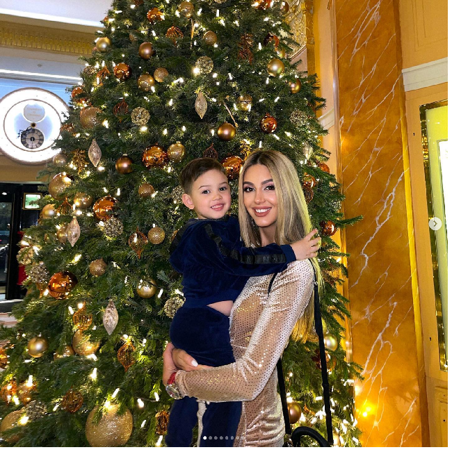 Oksana pernah mengatakan pihak keluarga kerajaan, melarangnya mengunggah foto-foto anaknya di Instagram. Namun model Rusia itu tak menggubris larangan itu. Dia terus mengunggah foto Leon bahkan membuat akun Instagram khusus untuk sang anak. Foto: Dok. Instagram @rihanapetra