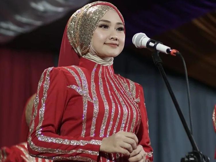 Ini Nazla Zain, Vokalis Nasida Ria yang Menarik Perhatian di Jerman