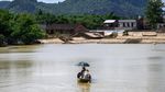 Penampakan Banjir Setinggi Atap di China