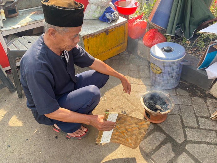 Penjual kerak telor legendaris PRJ Penjual kerak telor legendaris PRJ