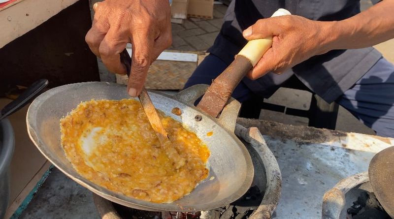 Penjual kerak telor legendaris PRJ Penjual kerak telor legendaris PRJ