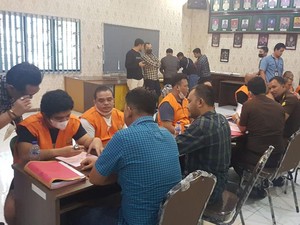 8 Tersangka Kerangkeng Manusia Langkat Diserahkan ke Jaksa