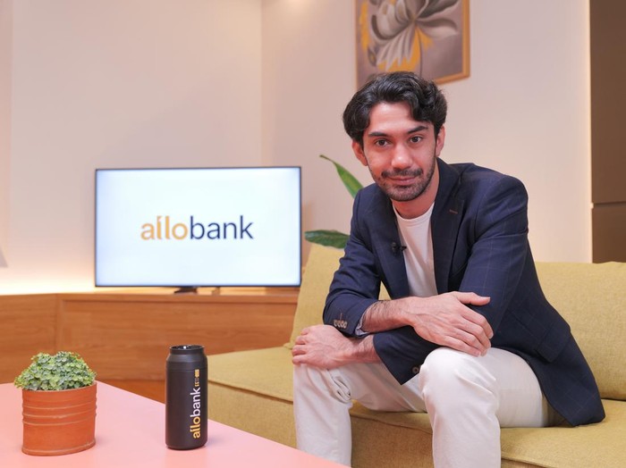 Reza Rahadian CSO Allo Bank